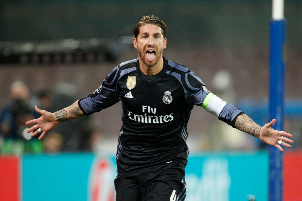 Sergio Ramos dvoma gólmi ukončil nádeje Neapola. Real Madrid postupuje do štvrťfinále Ligy Majstrov! (Zostrih)