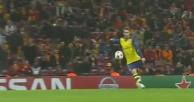 Fantastický gól Arsenalu proti Galatasarayu