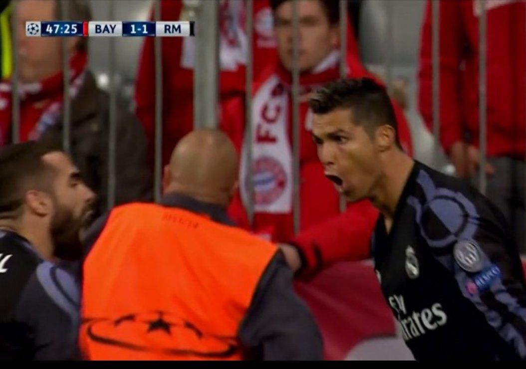 Ronaldo pohotovým volejom vyrovnáva v úvode druhého polčasu duel na Bayerne! (VIDEO)
