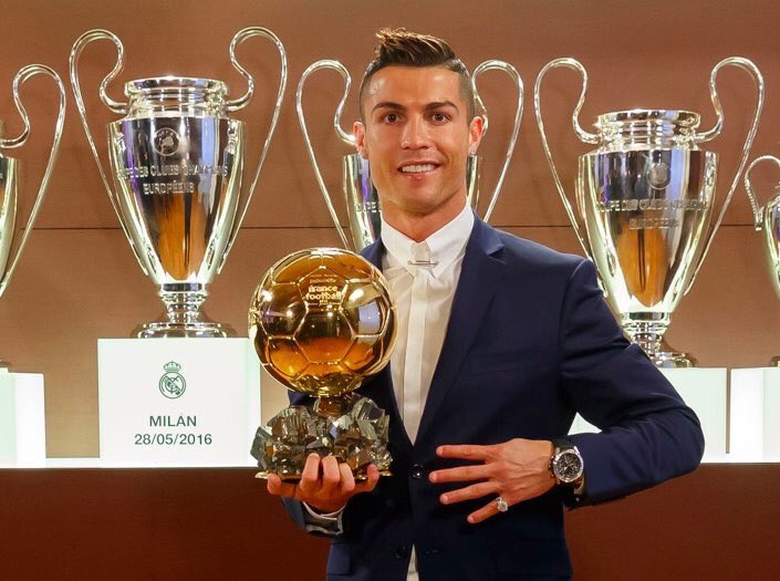 Cristiano Ronaldo si v Madride v predstihu prebral Zlatú Loptu! (VIDEO)