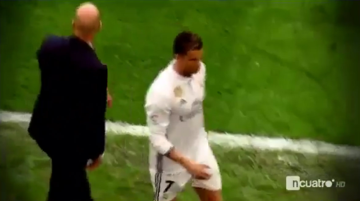 Kamera zachytila, čo Ronaldo povedal po vystriedaní v zápase s Bilbaom na adresu Zidana: Poj*b sa! (VIDEO)