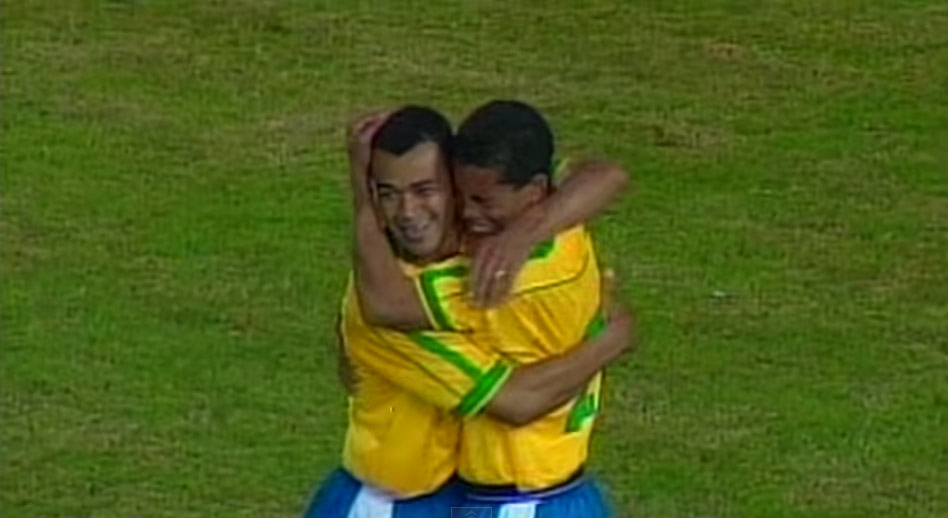 Prvý zápas Ronaldinha za Brazíliu, pri ktorom hneď strelil krásny gól