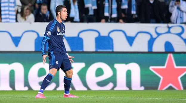 Ronaldo strelil do siete Malmö svoj jubilejný 500. gól v kariére! (VIDEO)