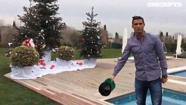 Cristiano Ronaldo ukázal verejnosti svoju vilu! Má dva bazény, jeden so studenou a druhý s teplou vodou (VIDEO)