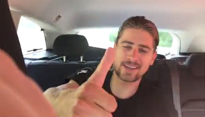 Peťo Sagan na ceste za svojou manželkou nahral video pre jeho fanúšikov: Je to pre mňa naozaj smutný koniec! (VIDEO)