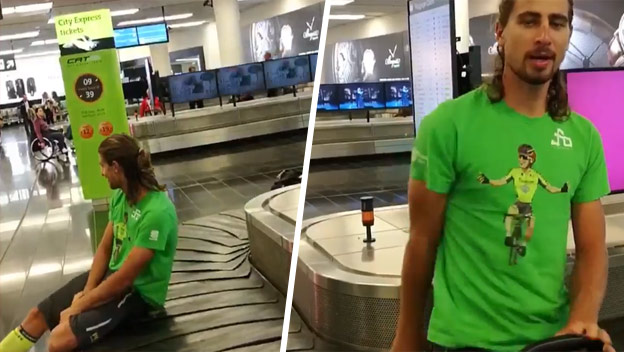 Peter Sagan vo vtipnom videu na letisku na ceste domov: Vidíme sa na MS v Katare, možno... (VIDEO)