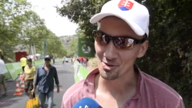 Národovec ako sa patrí: Šatan v šiltovke Slovenska povzbudzuje Sagana na Tour de France (VIDEO)
