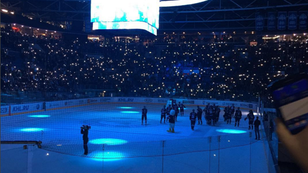 Fanúšikovia Slovana pripravili krásnu Vianočnú atmosféru a spoločne si zaspievali Tichú noc (VIDEO)