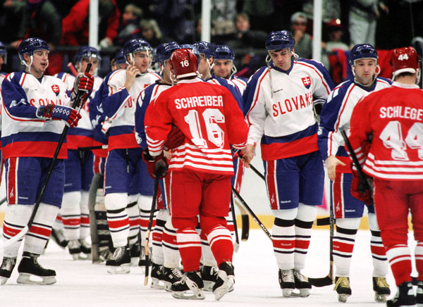 Keď Slovensko porazilo na prvej olympiáde v roku 1994 nabitú Kanadu! (VIDEO)