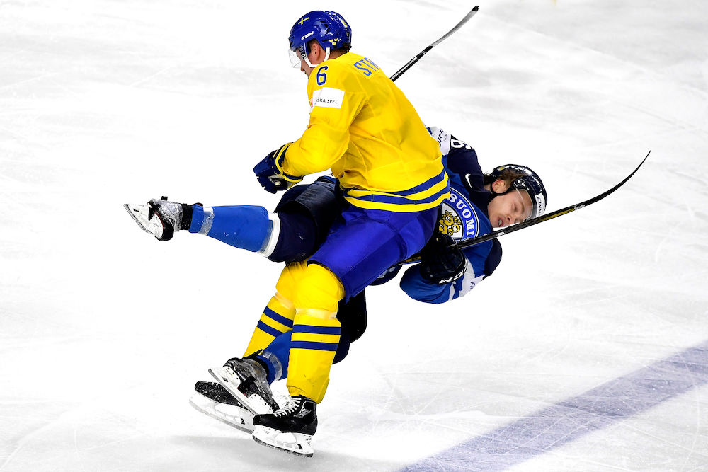 Megahit v semifinále MS 2017 medzi Švédskom a Fínskom. Mikko Rantanen následne doslova odletel! (VIDEO)