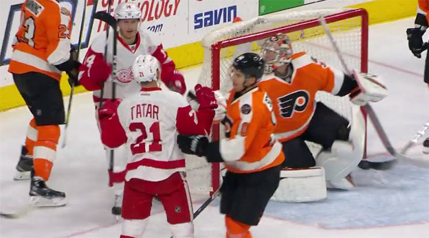Tomáš Tatar sa dočkal: Pozrite si jeho vyrovnávajúci gól proti Philadelphii Flyers! (VIDEO)