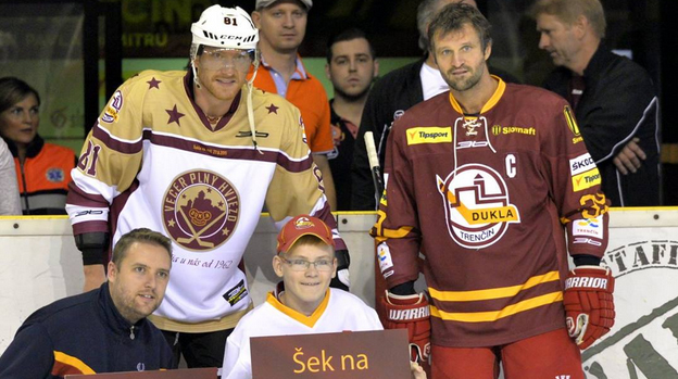 V Trenčíne sa v charitatívnom zápase zišli hviezdy NHL (VIDEO)