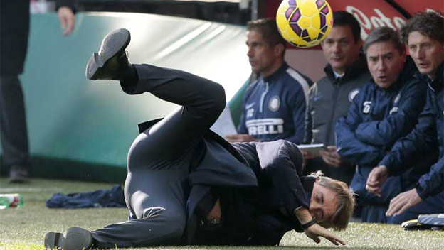 Headshot: Tréner Mancini to schytal na lavičke od svojho hráča!