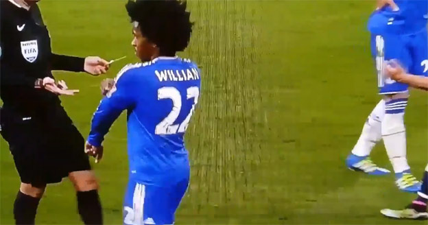 Fanúšikovia Tottenhamu urážali Chelsea. Willian im potom ukázal na drese logo pre víťaza Premier League! (VIDEO)