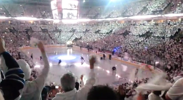 Winnipeg sa dočkal po 19-tich rokoch: Takáto skvelá kulisa privítala Playoff!