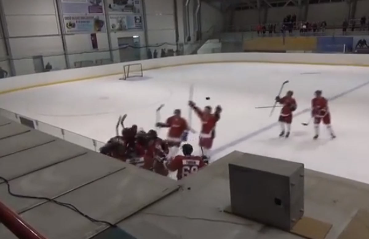 Neuveriteľný moment v našej 2. hokejovej lige. Obrat z 0:5 na 6:5, posledné dva góly padli 4 sekundy pred koncom! (VIDEO)