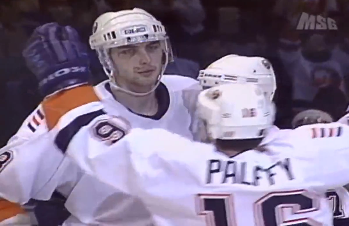 Prvý gól Zdena Cháru v NHL. Asistoval mu naň Pálffy (VIDEO)