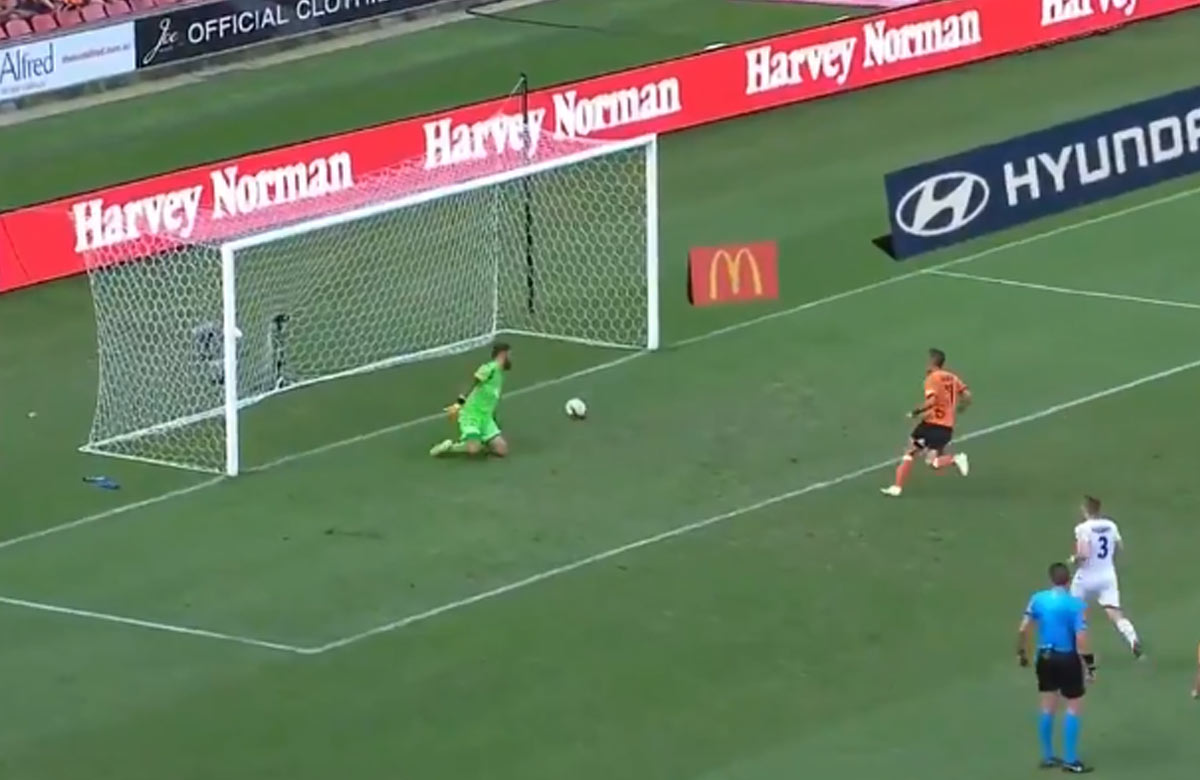 Futbalista v Austrálii posunul Panenkovu penaltu na nový level! (VIDEO)