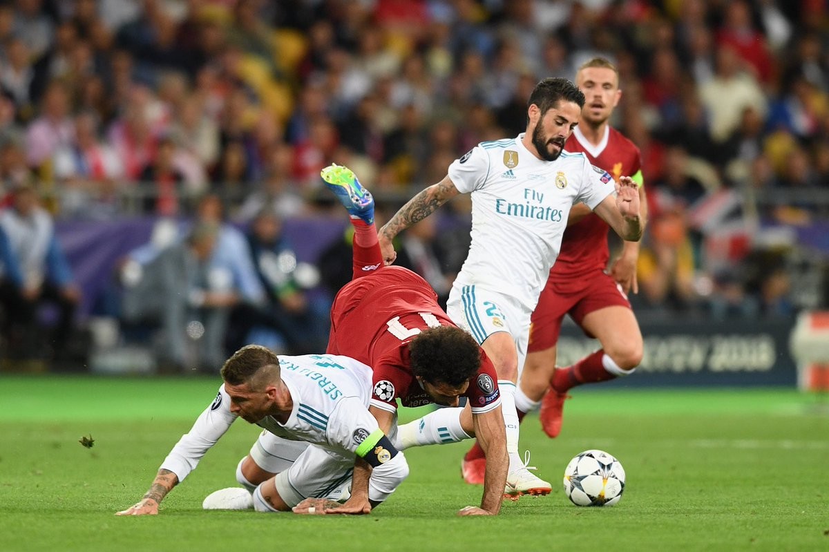Zranil Ramos Salaha vo finále Ligy Majstrov úmyselne? (VIDEO)