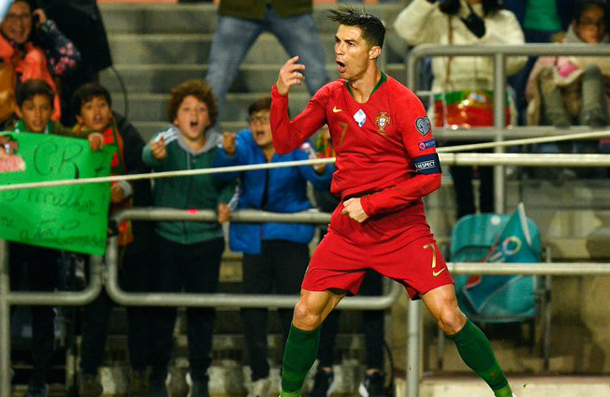 Cristiano Ronaldo s rekordným hetrikom v kvalifikácii proti Litve (VIDEO)