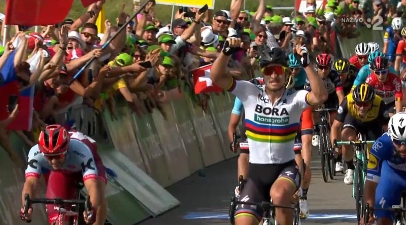 Fantastický Peter Sagan víťazom 2. etapy na okolo Švajčiarska. Pozrite si jeho parádny finiš! (VIDEO)