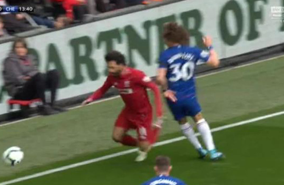 Salah okrem parádneho gólu zaujal proti Chelsea aj so simulovaním! (VIDEO)