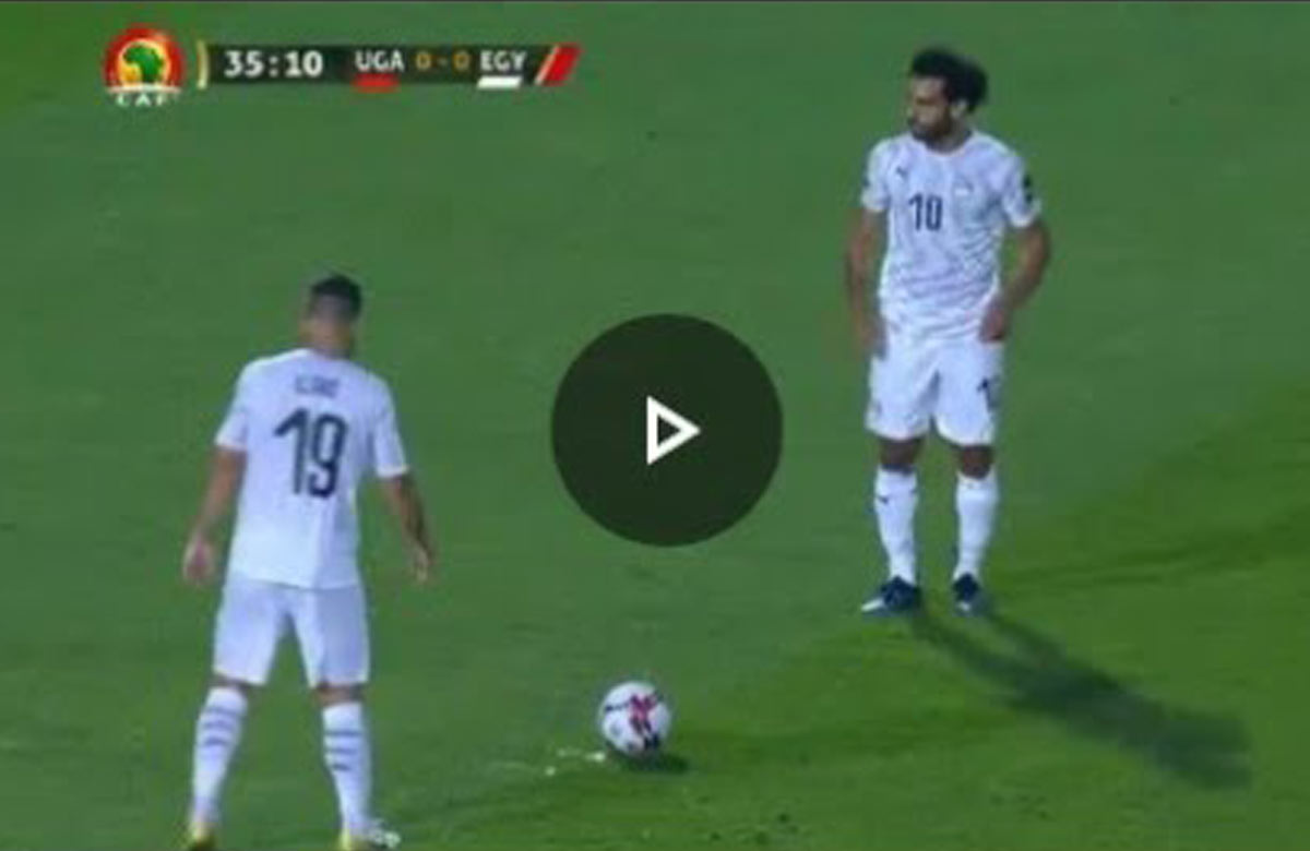 Parádny gól Mohameda Salaha z priameho kopu proti Ugande (VIDEO)