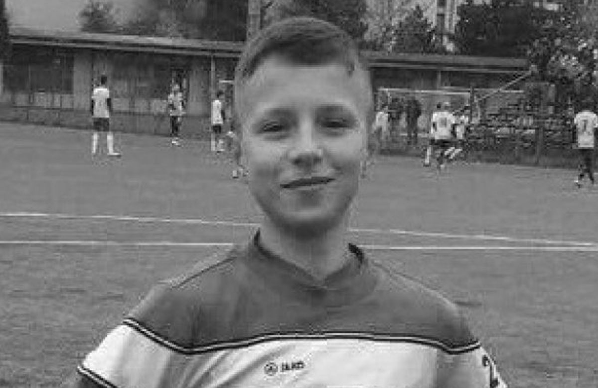 14-ročný futbalista Skalice skolaboval počas zápasu. Pri prevoze do nemocnice zomrel!