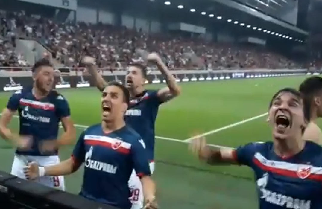Epická radosť futbalistov Crvenej Zvezdy Belehrad po góle v predĺžení nad Trnavou! (VIDEO)