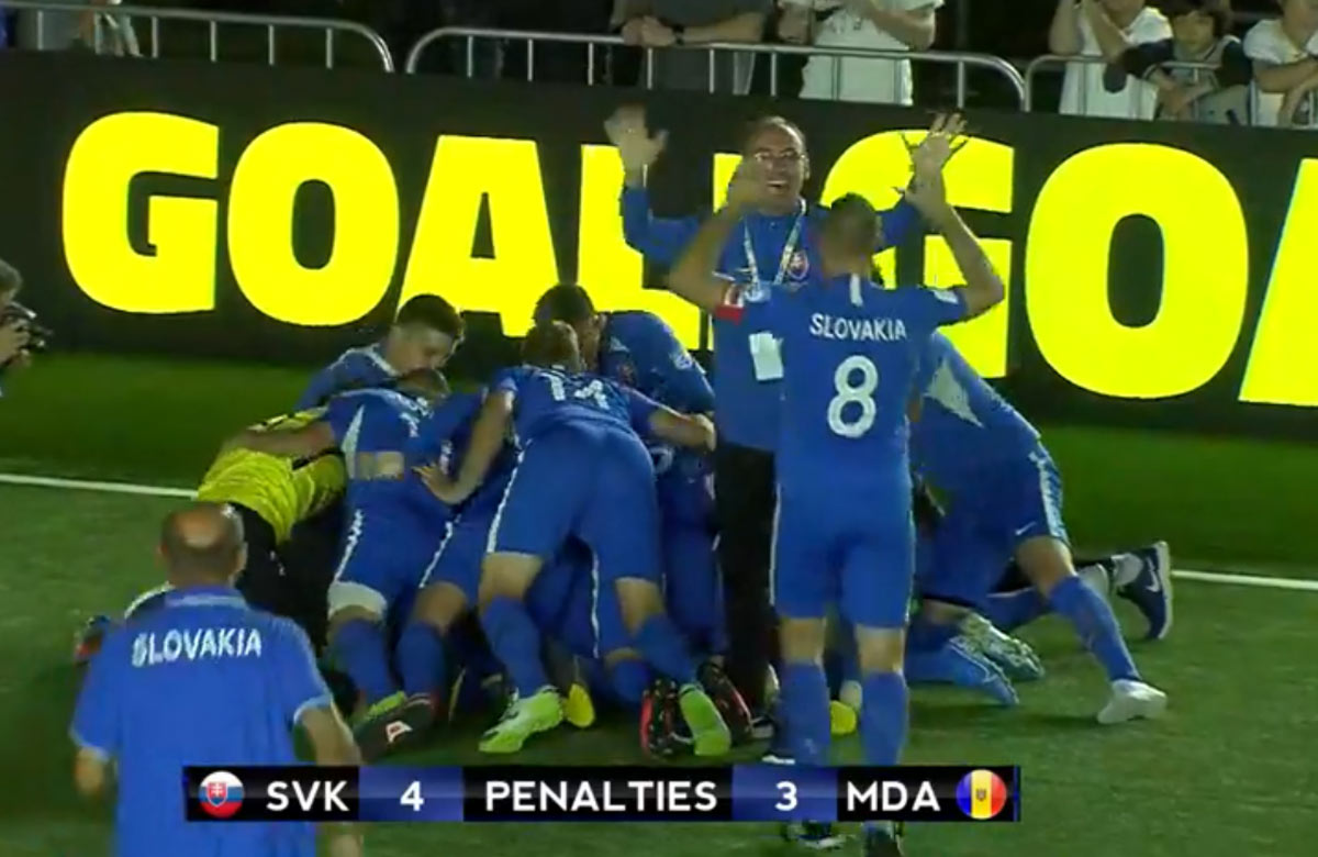 Slovensko na MS v malom futbale postúpilo do štvrťfinále (VIDEO)