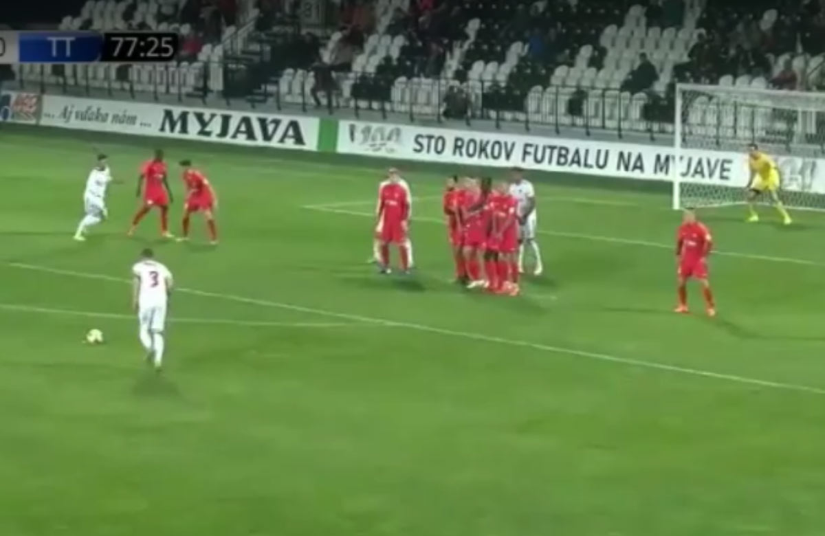 Nehanbil by sa ani Messi: Fantastický priamy kop Spartaka Trnava proti Seredi (VIDEO)