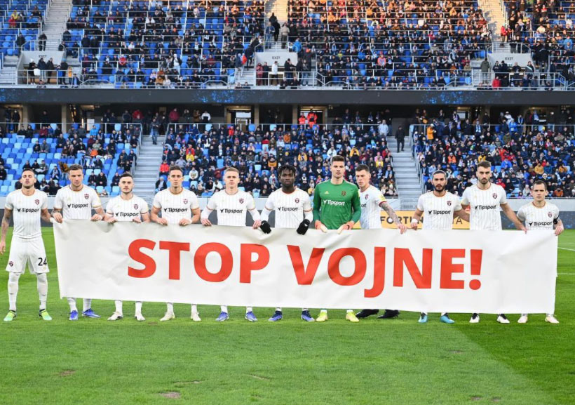 Slovan a Dunajská streda nepodporili iniciatívu STOP VOJNE
