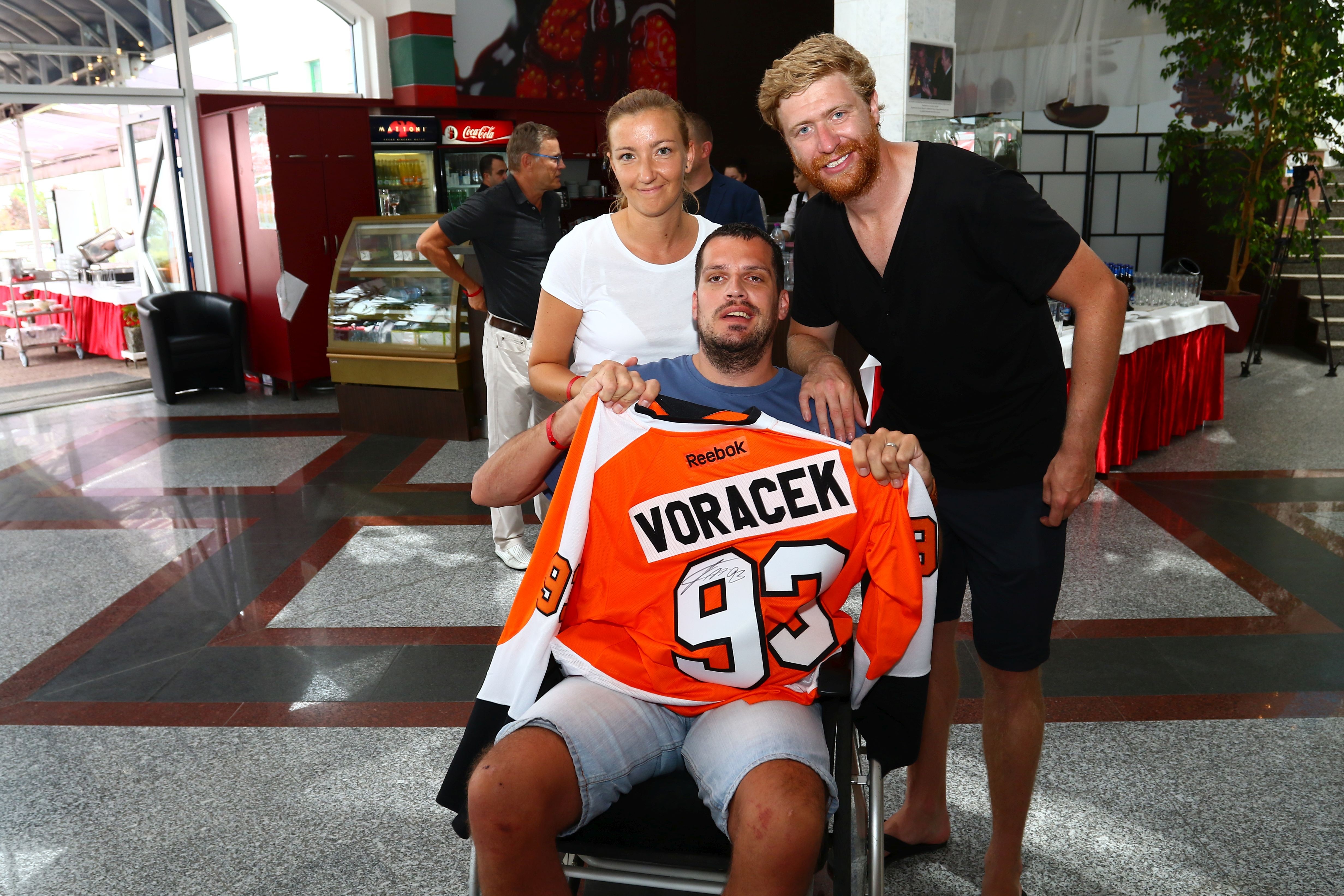 Jakub Voráček svoje slovo dodržal: Za každý bod v NHL venoval tisíc dolárov na pomoc ľudom s roztrúsenou sklerózou!