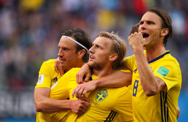 Švédsko postupuje do štvrťfinále MS. O triumfe nad Švajčiarskom rozhodol jediný gól! (VIDEO)