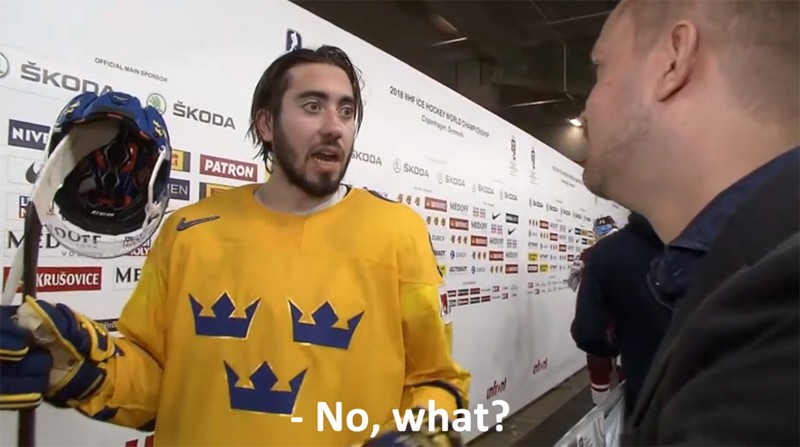 Keď sa hviezda Švédska Zibanejad v mixzóne dozvedel, že Fínsko vypadlo so Švajčiarskom (VIDEO)