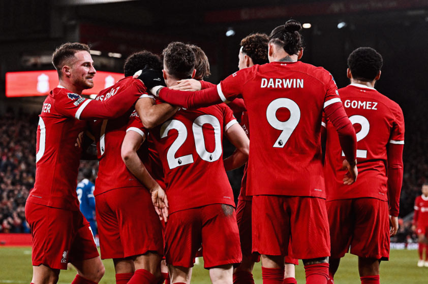 VIDEO: Liverpool v šlágri Premier League zdolal Chelsea rozdielom triedy