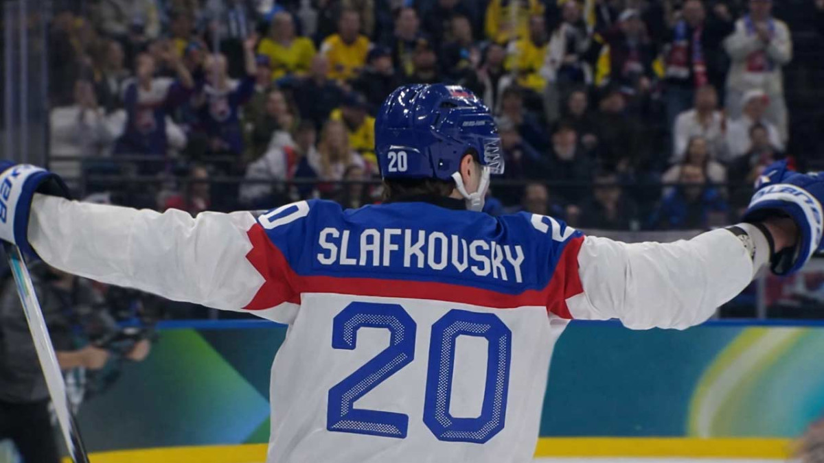 Zlatý gól pri prehre! Dvorský v poslednej minúte udržal Slovensko v hre o prvé miesto