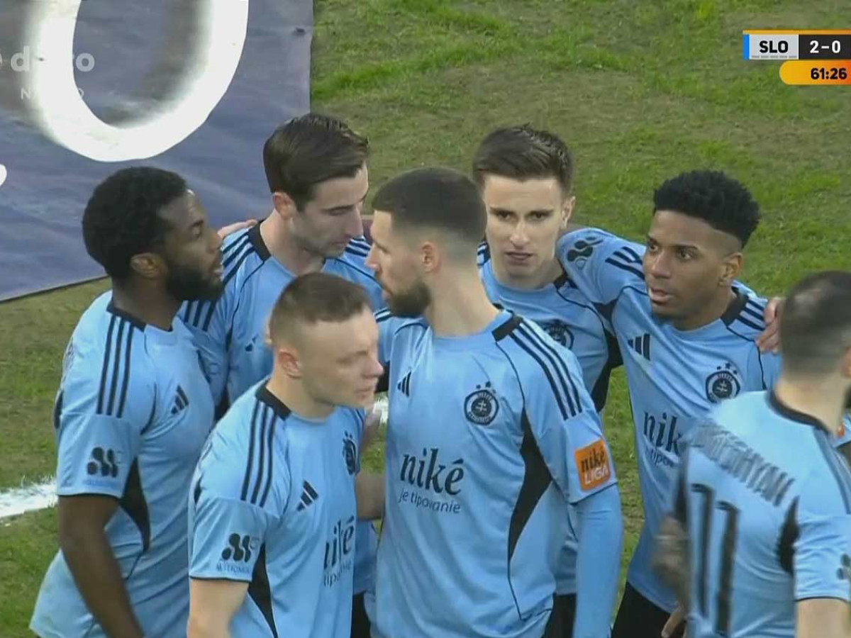 Šporar hrdinom derby! Slovan deklasoval Trnavu a odskočil na čele