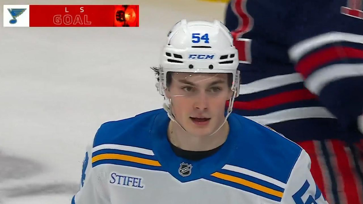 Návrat vo veľkom štýle: Dvorský skóroval a zaradil sa k slovenskej elite, St. Louis však padlo vo Winnipegu