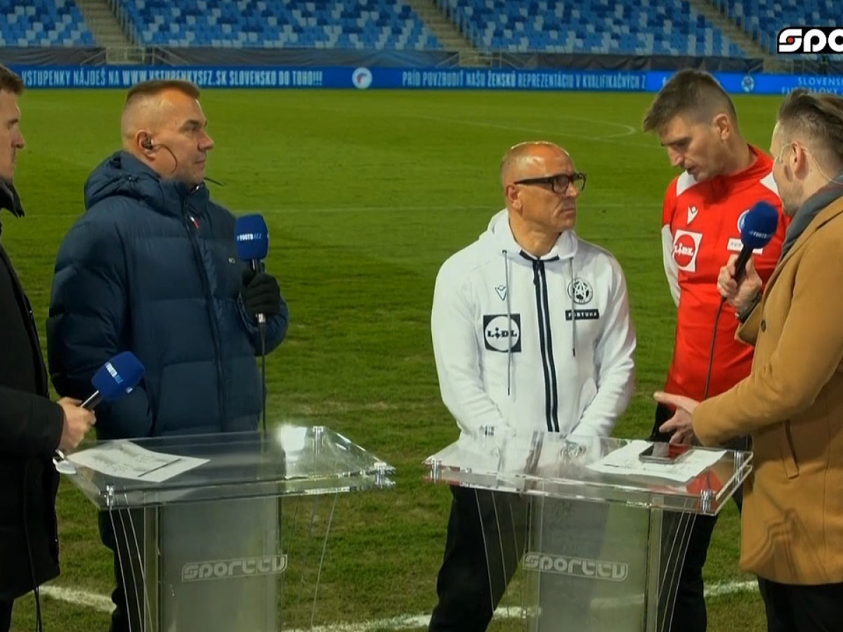 Súhlasil by tréner Calzona so znížením platu? V televíznom štúdiu čelil priamej otázke o peniazoch a svojej zmluve