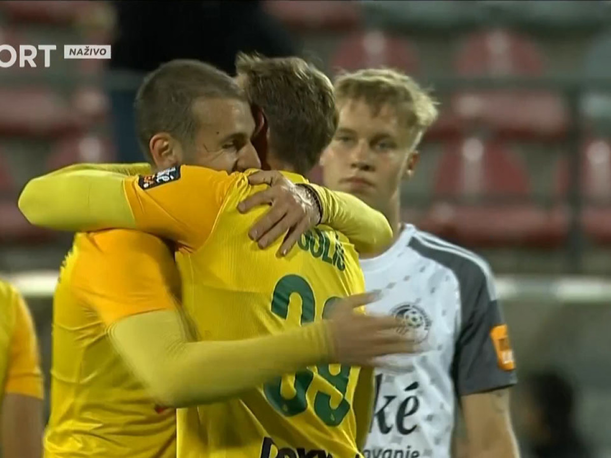 Žilina si v Podbrezovej postrážila náskok a postúpila do domáceho finále Slovnaft Cupu