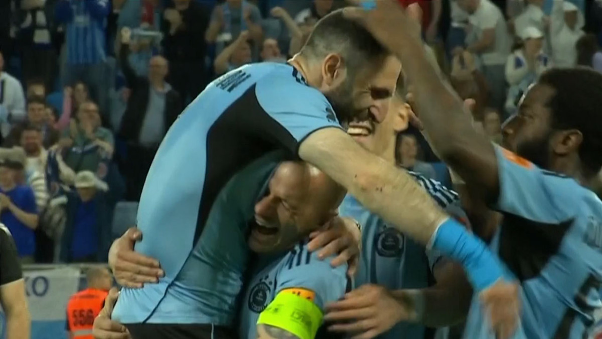 Slovan Bratislava oslavuje rekordný 8. titul za sebou! Majstrovskú definitívu okorenil parádnym gólom Barseghyan