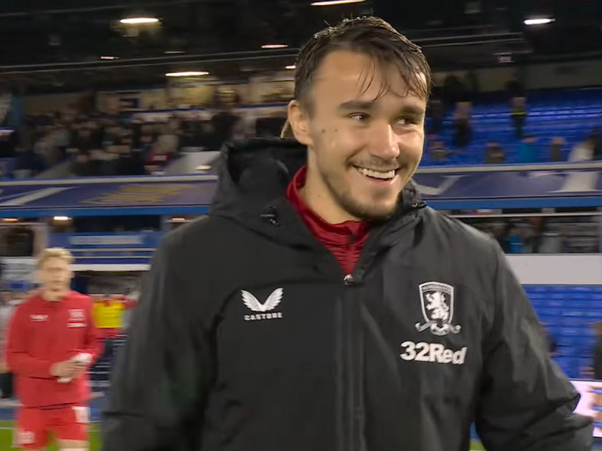 Všetko je inak! Strelec si predsa len zahrá o Premier League, Southampton vylúčili pre obrovský škandál
