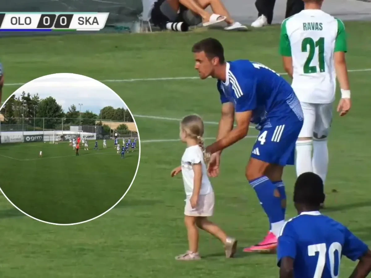 Keď sa chceš hrať s ockom, ale on je v práci. Zápas Skalice prerušila dcéra futbalistu