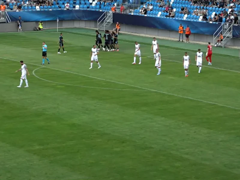 Osemgólová demolácia. Slovan v pohári zničil outsidera, Maroš sa blysol hetrikom