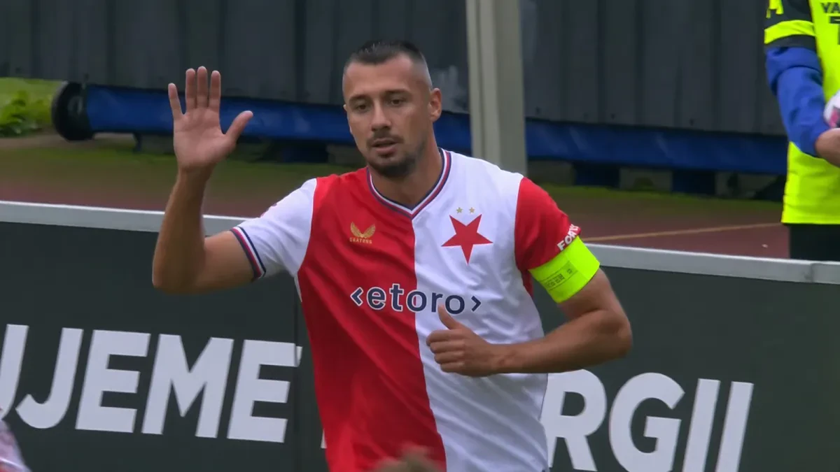 Hetrik Ivana Schranza v prvom polčase. Slovenský reprezentant bol kapitánom Slavie Praha