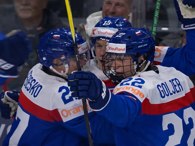 Kompletný program MS v hokeji U20 2027: Kedy hrajú Slováci? Čaká nás extrémny Silvester