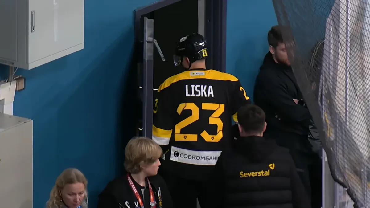 Adam Liška nehráva v KHL. Prečo kapitán Čerepovca chýba v zostave?