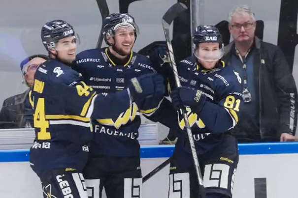Regenda bodoval v prvom zápase za HV71