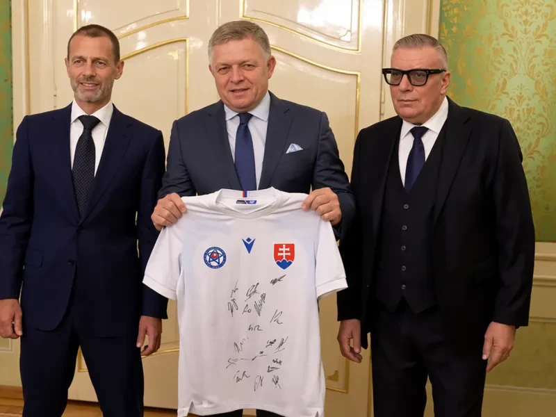 Prezident UEFA Čeferin rokoval v Bratislave. S Ficom a Kováčikom hľadali riešenia pre slovenský futbal